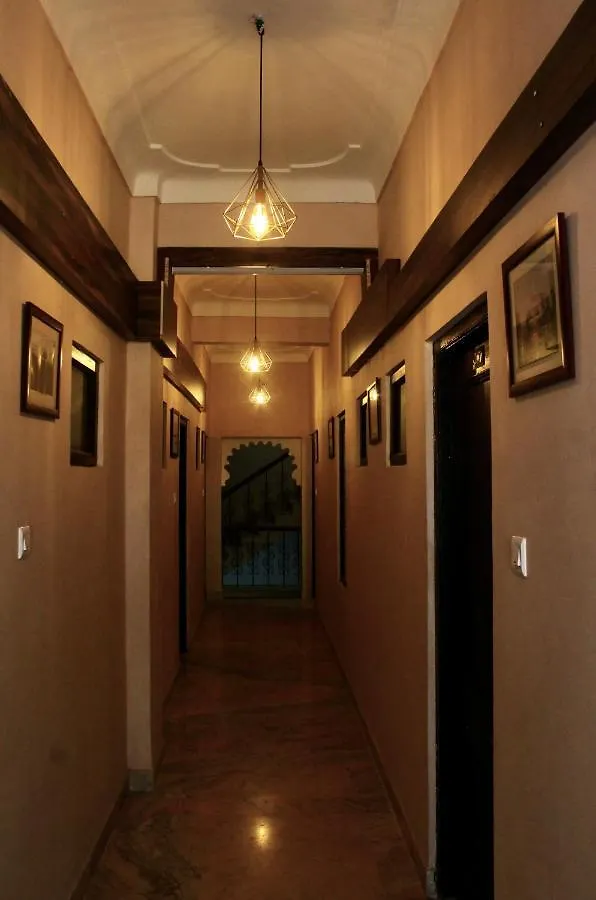 Hotel Ksr Moti Mahal 