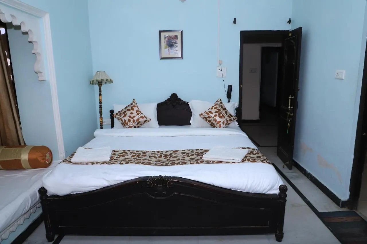 Hotel Ksr Moti Mahal 