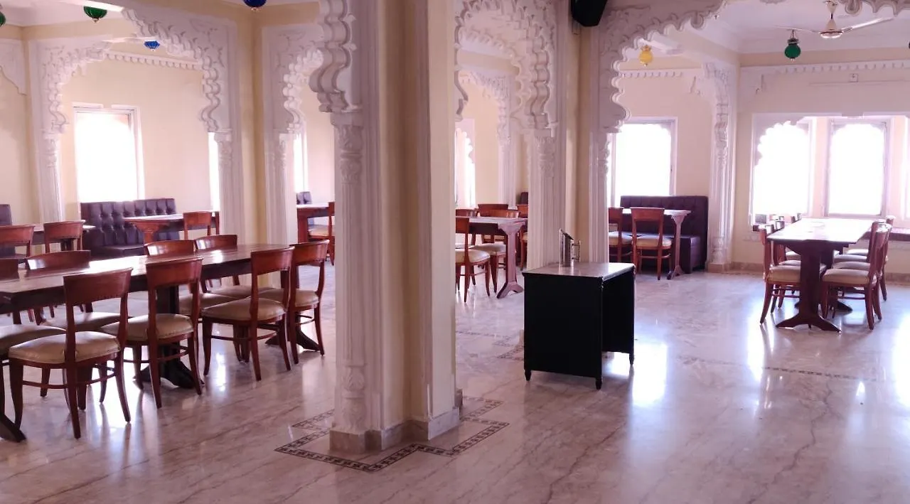 Hotel Ksr Moti Mahal 