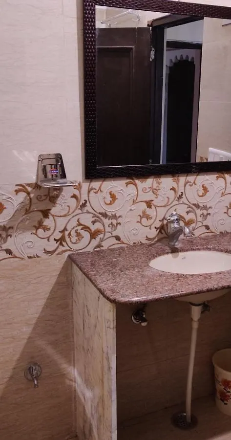 ***  Hotel Ksr Moti Mahal 